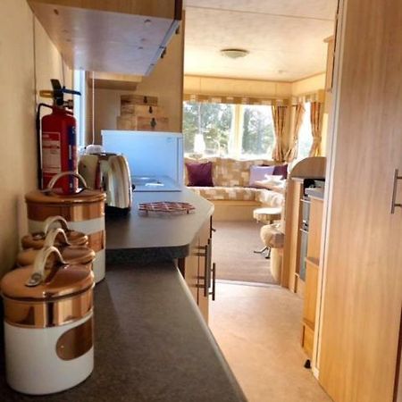 Caravan 50. Nairn Lochloy Holiday Park ภายนอก รูปภาพ