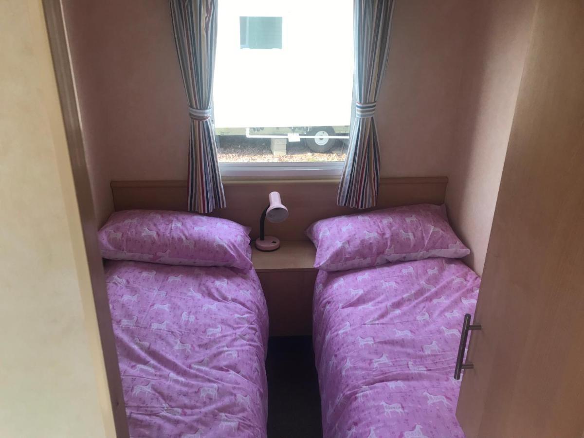 Caravan 50. Nairn Lochloy Holiday Park ภายนอก รูปภาพ