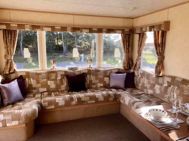 Caravan 50. Nairn Lochloy Holiday Park ภายนอก รูปภาพ